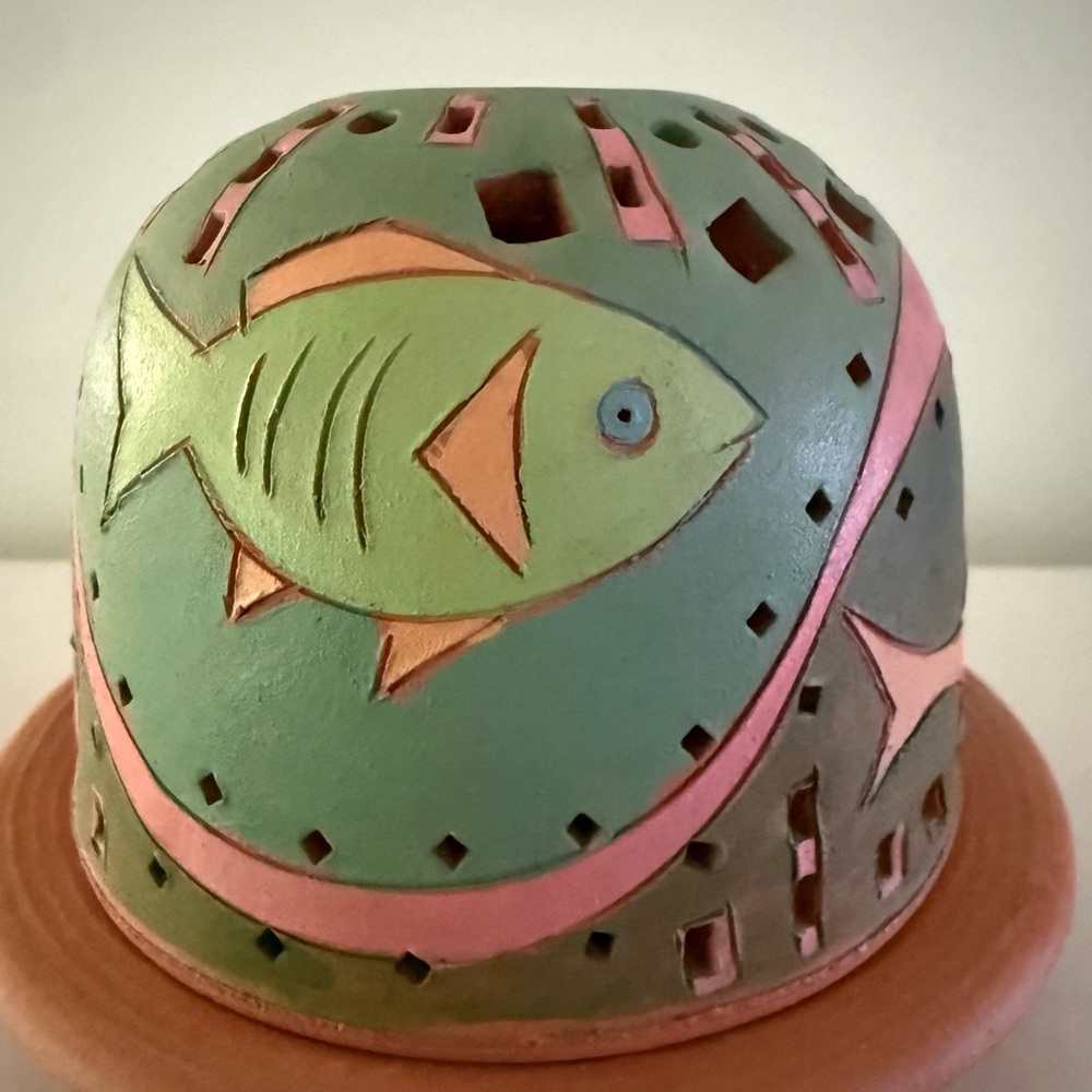 Fairy Lamp Terracotta With Decorative Fish Design. - Picture 4 of 9